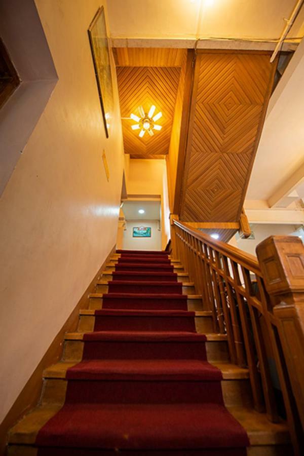 Yangon Urban Hotel Экстерьер фото